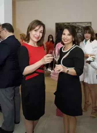 Lexus presenta exposición de Mary Frances Attías